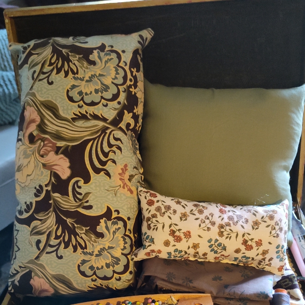 Set Of 3 Purse Pillows Set